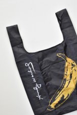 画像2: [NEW] Chronicle Books (クロニクルブックス) PACKABLE TOTE -ANDY WARHOL- [BANANA] (2)