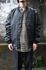 画像2: [DEADSTOCK] 90's CONCORD by ALPHA INDUSTRIES MA-1 flight jacket -BLACK/ORANGE- (2)