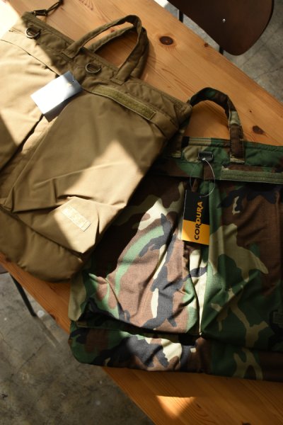 画像2: [DEADSTOCK] FIRE FORCE TACTICAL GEAR Aviator Flyers Helmet Bag -WOODLAND CAMO-